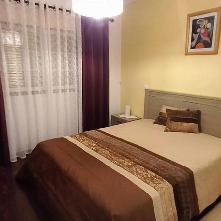 Cila'S Guest House วีเอย์รา เจ เลย์เรีย ภายนอก รูปภาพ